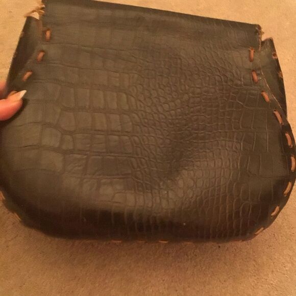 Vintage Hand Tooled Brown Leather Shoulder Handbag Purse- READ all - Picture 3 of 6